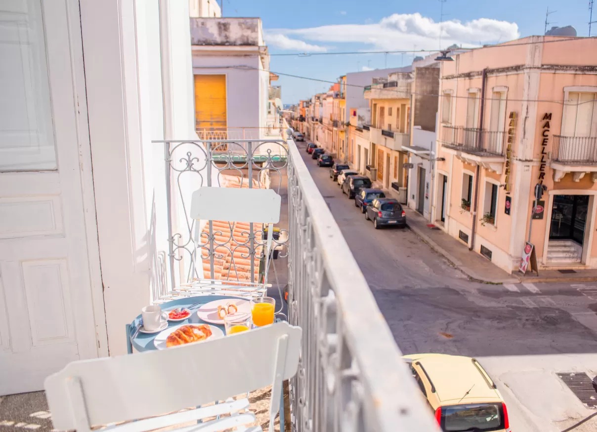le 4 perle apartments balcone appartamento Giulia