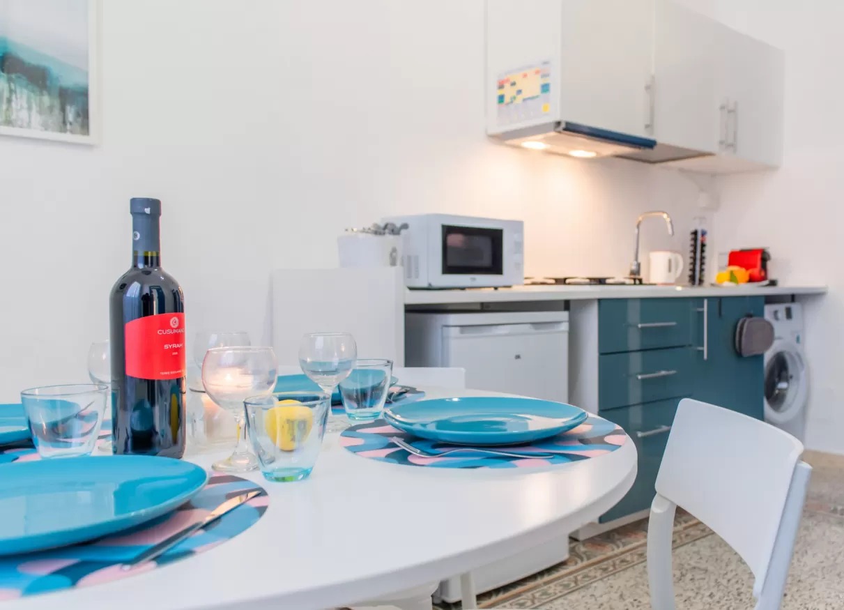 le 4 perle apartments cucina appartamento vittoria